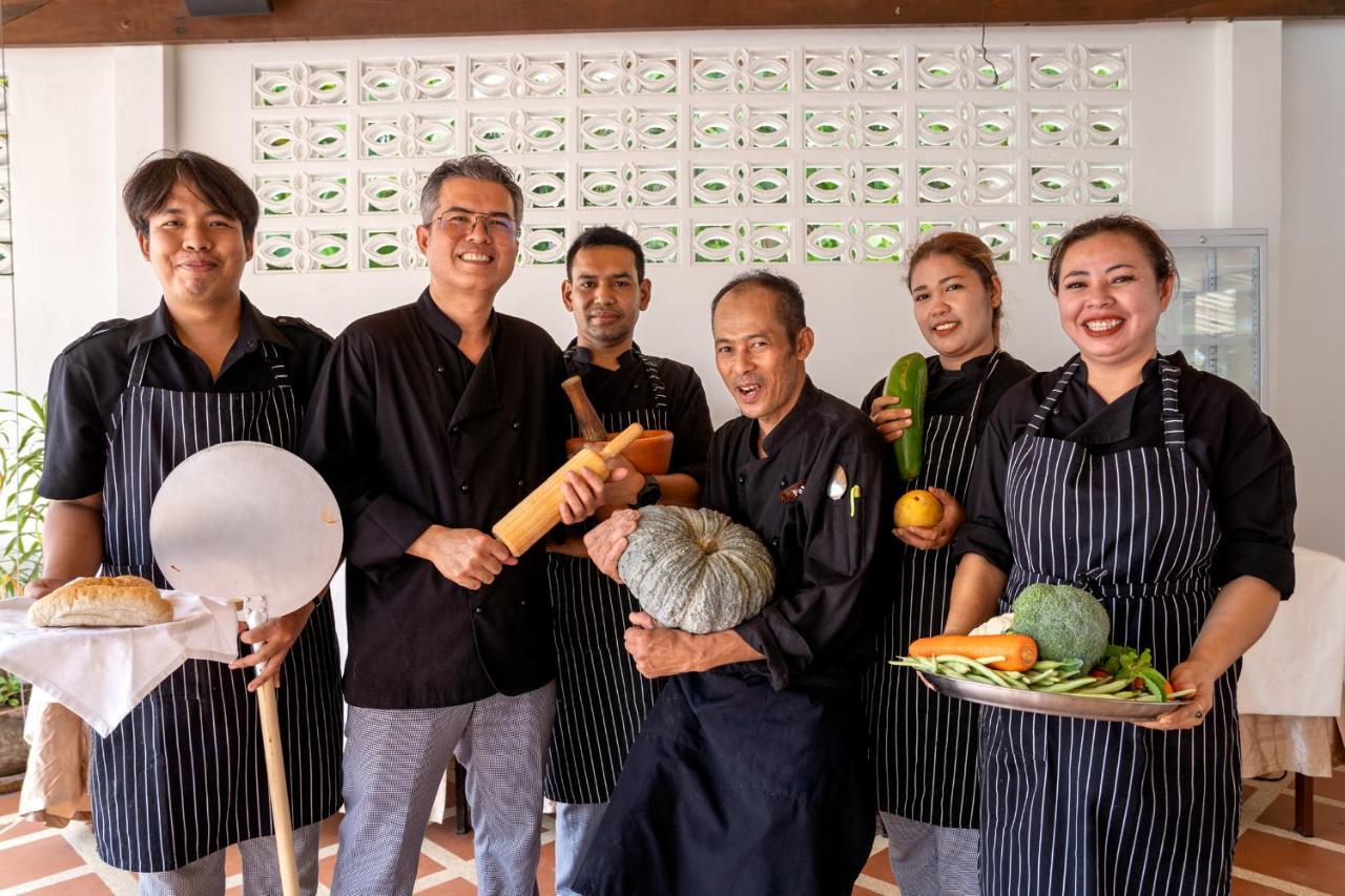 Lanta Palace Beach Resort & Spa - Adult Only Ko Lanta Esterno foto